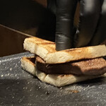 北海道焼肉 北うし - 知床和牛フィレ　ステーキサンド