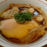 ラーメン屋 トイ・ボックス - 醤油ワンタン麺