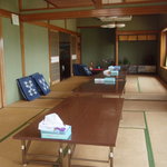 吉川鮮魚店 - お部屋の中は民宿風の和室です。