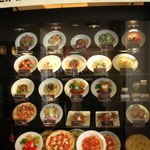 ノッカ イタリアン テーブル - ピザもパスタもサンプルを見ると、みんな美味しそう