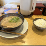 博多長浜ラーメン 夢街道 - 