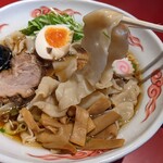 ラーメン桐生 - 幅広の平太麺♪