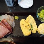 お魚バー 颯 - お刺身3種と副菜