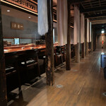 いせもん本店 - カウンター席