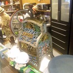 岡田コーヒーストア - 年代物のかき氷機