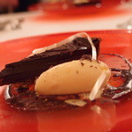 アフェット - ３種類の甘みのチョコレートが層になって