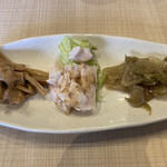 GYOZA OHSHO - 前菜三種盛（棒棒鶏・ザーサイ・メンマ）