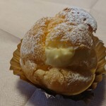 欧風菓子　カマンベール - シュークリーム