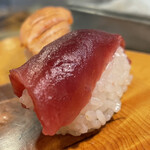魚がし寿司 - 「まぐろ」110円