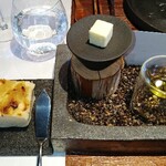 Reconnaissance - フォカッチャ、バターライスオリーブオイル