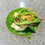 Reconnaissance - 答志島真鯛ポワレ、桑名なばなのソース