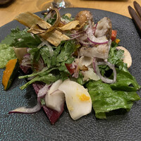 ダイナミックキッチン＆バー 響 カレッタ汐留店  - 14種のサラダ