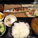 むら山 - 秋刀魚定食(680円)