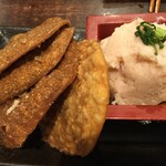 肉汁餃子のダンダダン - タラモには、餃子の皮煎餅