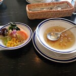 Kiyara Uei - サラダとスープ
