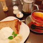 パルファン - バナナとキャラメルのシフォンケーキ