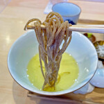 飯田商店 - 蕎麦ほど香ばしさが前面に出ている訳では無く、むしろ食感に特徴の有る麺