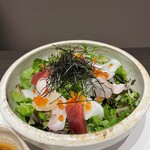 Hanagasumi - ボリューム満点海鮮サラダ！