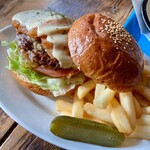 GRILL BURGER CLUB SASA - 