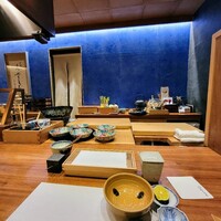 天婦羅 みやしろ - 外観からは想像できない素敵な店内