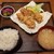 産直鮮魚とおばんざい 魚こめ屋 - 鶏の香味唐揚げ定食990円
