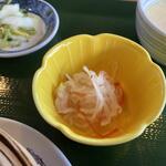 道の駅 - 蟹わっぱ内の酢のもの