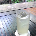 柚子屋旅館・一心居 - 柚子酒ソーダ割り