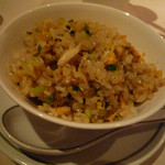 中国飯店 富麗華 - 上海蟹味入り炒飯＆ザーサイ