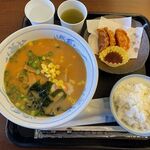 銀の湯会館 お食事処 - 味噌ラーメン揚げ餃子セット　750円