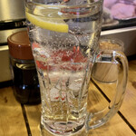 居酒屋　葉牡丹 - 樽ハイ レモン 400円。