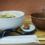 小さな食堂 ヒロ - チャーシュー丼 (税込)550円 ※角度を変えて(2022.01.11)