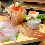 天ぷらと海鮮 ニューツルマツ - 魚屋箱盛り