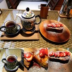 Hachimitsu Chabaen - 季節のスイーツセット 塩キャラメルのフレンチトースト 蜂蜜紅茶付 季節の果物添