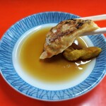 新ちゃん - ぎょうざ　カラシダレで