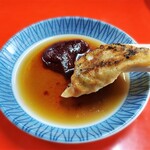 新ちゃん - ぎょうざ　コチュジャンダレで