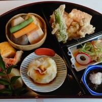 大志満 椿壽 丸ノ内店 - メインのお弁当