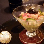 ガストロノミー ジョエル・ロブション - Dec, 2012　ズワイガニ　なめらかなアヴォカドのフォンダンにトマトのジュレとキャビアを添えて