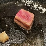 鳥茂 - 一口サーロイン ごはんと一緒に