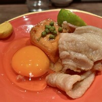 鳥茂 - 豆腐と豚肉 卵黄 実山椒 酢橘