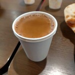 ハラール ドーサ ビリヤニ - ホットチャイ164円  超濃厚だけど、甘みも超濃厚(^^;)　ちなみにアイスチャイは92円( •̀ㅁ•́;)