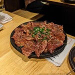 ホルモン焼もんもん - 