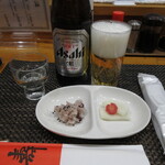 Shusempoichi - 瓶ビールとお神酒、赤飯、蕪甘酢漬け