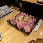 ホルモン焼もんもん - 