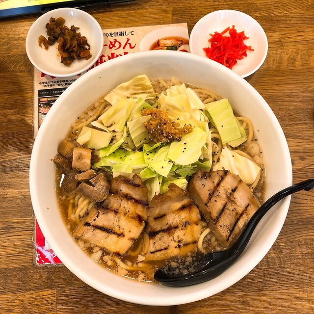 豚骨ラーメン 豚骨らーめん専門八味豚骨【明石総本店】 (@8mitonko2) · Akashi