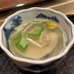 小笹寿し - お椀（蛤の吸い物）