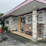 Haku hostel & cafe + bar - 