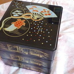 リストランテ ヴォナ フォルトゥーナ - ＜2013年1月＞重箱も和風です(^^;