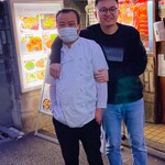 Tenshanen - オーナーの範さんと料理長の于 さん