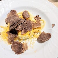 La Brianza - 半熟玉子トンナレッリミモレットチーズトリュフ。