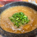 活龍 海老蟹専門 甲殻堂 - 雲丹つけ麺のスープ